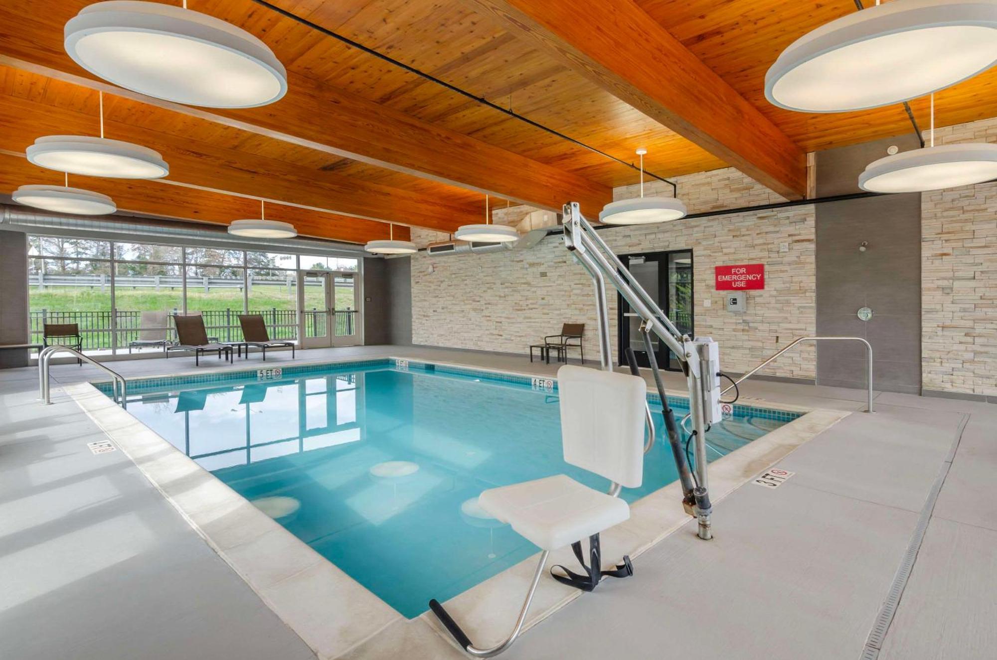Country Inn & Suites By Radisson, Charlottesville-Uva, Va Bagian luar foto