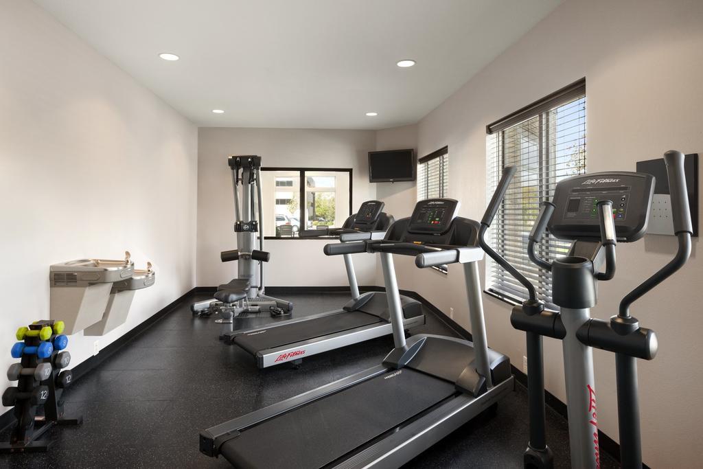 Country Inn & Suites By Radisson, Charlottesville-Uva, Va Bagian luar foto